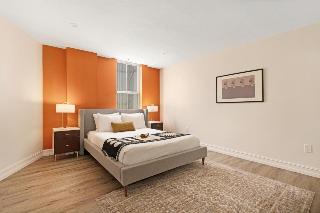Апарт отель Roami At Clematis Street Lofts Уэст-Палм-Бич Экстерьер фото