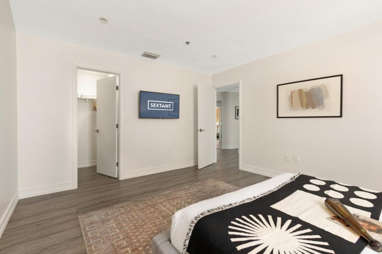 Апарт отель Roami At Clematis Street Lofts Уэст-Палм-Бич Экстерьер фото