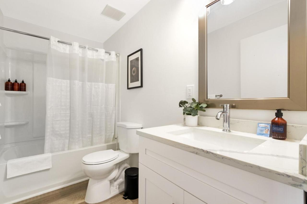 Апарт отель Roami At Clematis Street Lofts Уэст-Палм-Бич Экстерьер фото