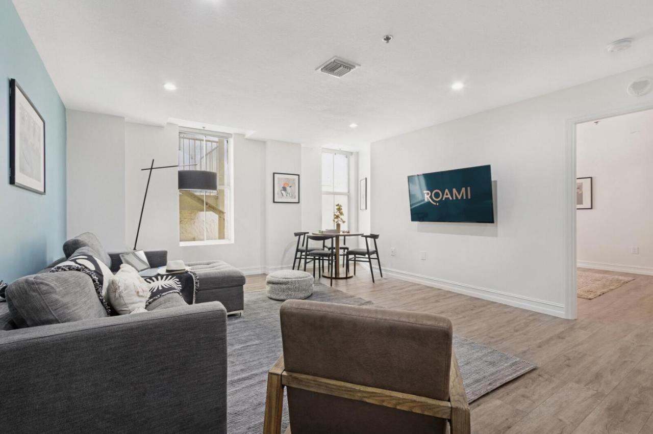Апарт отель Roami At Clematis Street Lofts Уэст-Палм-Бич Экстерьер фото